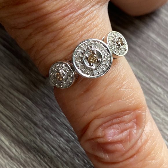 White Gold Ring with Chocolate Diamonds 10K - Picture 4 of 6